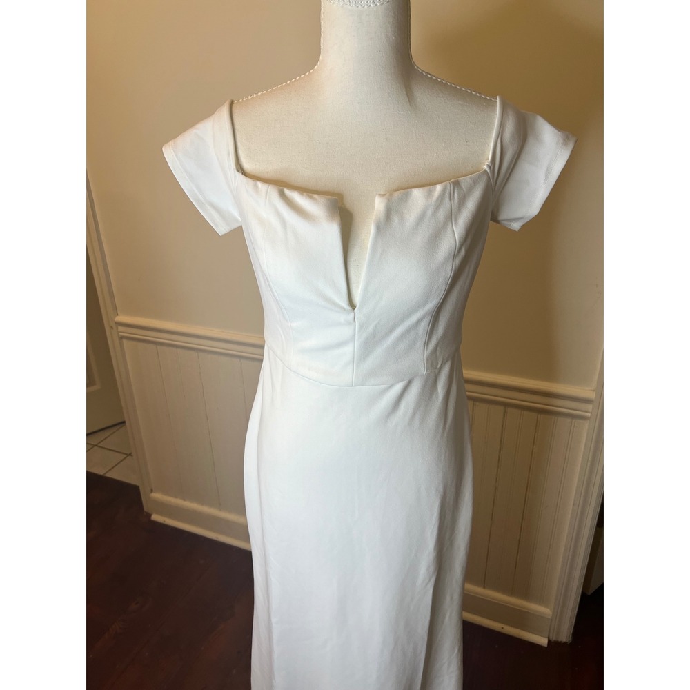 Lulus loveliest Aura White Off‎ the Shoulder Dress Gown Wedding Size medium - Picture 3 of 7